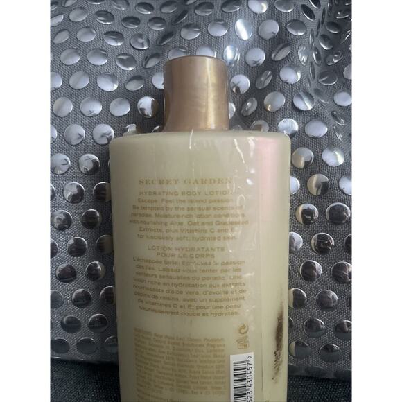 Victorias Secret Lemon Paradise Hydrating Body Lotion Lemon Sugar Vanilla 8.4 Oz - Picture 3 of 6